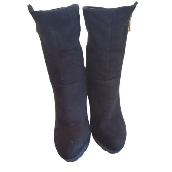 Wild Diva  Lounge Heel Suede Bootie - Picture 2 of 9